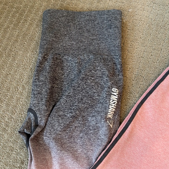 Gymshark Two-Tone Pink and Gray Leggings - Picture 2 of 3